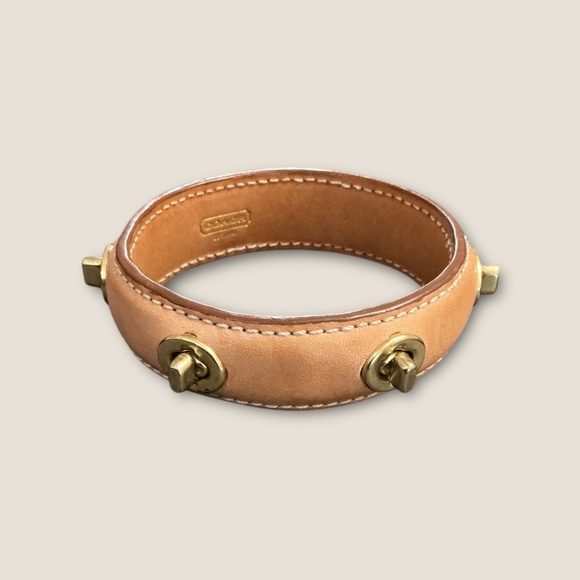 Coach Whiskey Turn Key Leather Bangle Bracelet - Picture 1 of 5